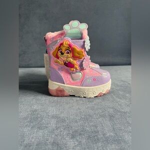 Paw Patrol Sky Light Up Snow Boots Toddler Girls SZ 6 Pink Velcro Closure Warm